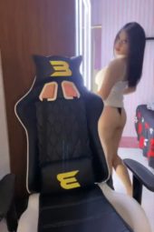 Babyfe Goyang Seksi Bikin Panas Pascol