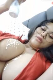 Pijat Remas Tete Tobrut Pake Body Lotion