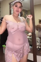 Mami Safitri Tobrut Puting Nyeplak