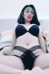 Tante Inem Selebgram Pemersatu Bangsa