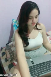 Mahasiswi Jogja Sange Selepas Belajar