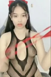 Lubang Gundul Host Dream Like Bianca