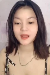 Amoy Balon Gede Colok Tiga Jari