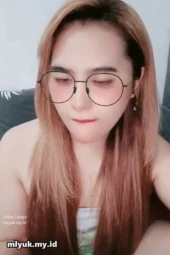 Mama Cantik Toge Mandi Pagi