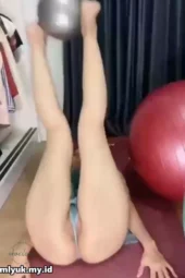 Cece Cantik Live Senam Pilates SUper HOT