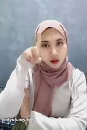 Ukhti Manis Pamerin Kemolekan Tubuh