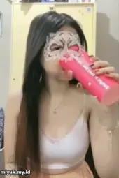 Cantika Cewek Kuliahan Kecanduan Masturbasi