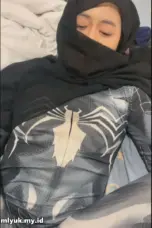 Seragam Cosplay Berhijab Melayani Suami Orang