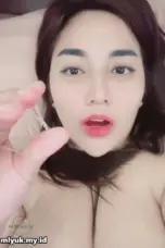 Mamih Jones DIgeterin Vibrator Keluar Lendir