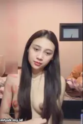 Amoy Tocil Suka Live Telanjang Di Instagram