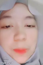 Umi Solehot Menyemprotkan Air Ke Vagina