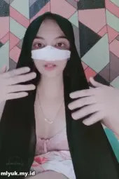 Vira Hijaber Colok Meki Basah Dari Belakang