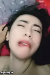 Merintih Nikmat Disetubuhi Kekasih Tercinta