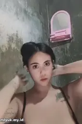 Foto Model Live Tiktok Mandi Busa Buka Bukaan