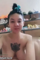 Entot Binor Karyawan Toko Sembako