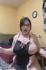 Pesona Asisten Tobrut Mode Maid Seksi