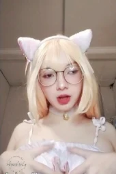 Tubuh Mulus Luar Dalam Cosplayer Imut