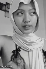 Akhwat Imut Masturbasi Saat Rumah Sepi