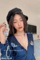 Polwan Cantik Borgol Cowoknya Saat Bercinta