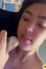 Selebgram Ungesteelereall50 Melelan Sperma Sugar Daddy