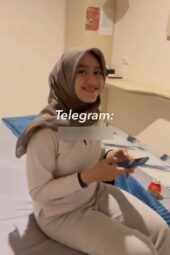 Cewek Jawa Manis Berhijab Open BO