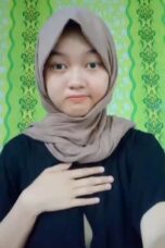Jilbab Cute Pepek Imut Tanpa Bule