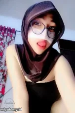 Colmek Double Penetration Dengan Timun Nikky