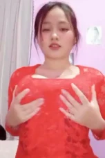 Abg Pakai Kebaya Ketat Gunungnya Gede